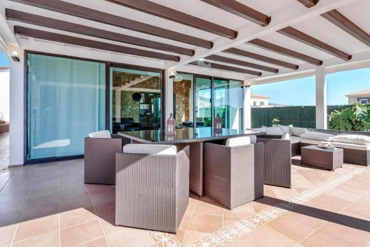 Villa Cobas Con Piscina Y Privada Triquivijate Εξωτερικό φωτογραφία