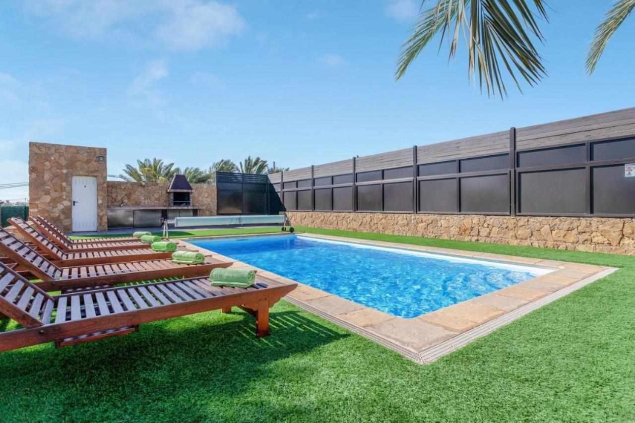 Villa Cobas Con Piscina Y Privada Triquivijate Εξωτερικό φωτογραφία